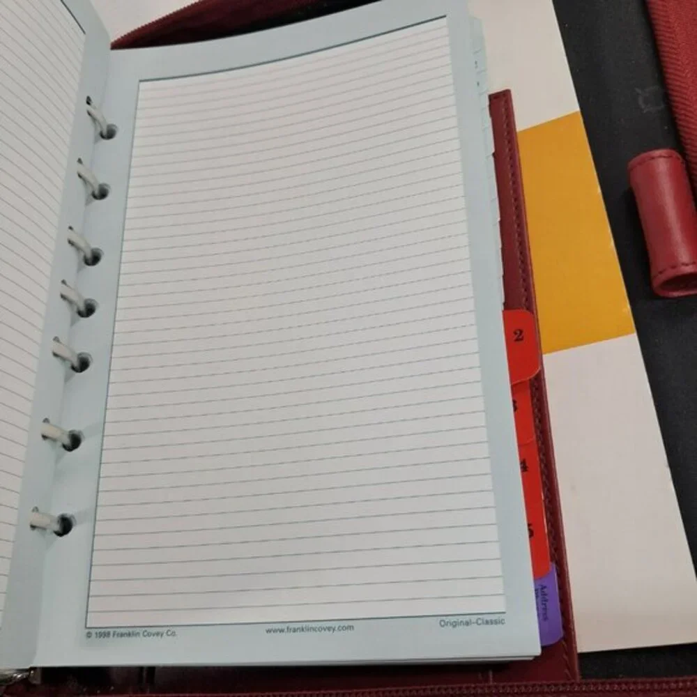 Franklin Covey Red Zip Planner Binder Briefcase Handles 7 ring organizer inserts